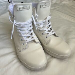 Dr. Martens Leyton White Leather Lace Up Boots Women’s Size 8 Combat Ankle Boots